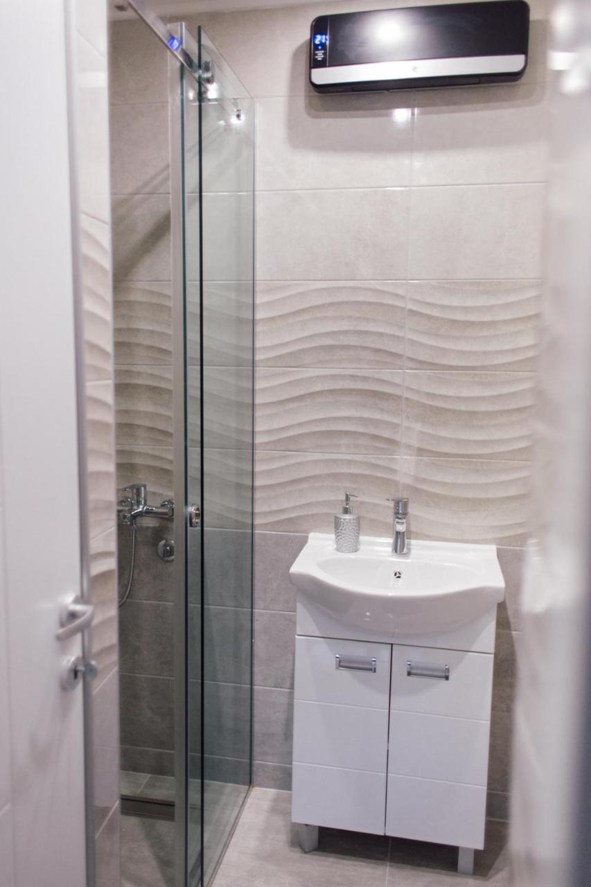 New Center Apartments Ni Dış mekan fotoğraf