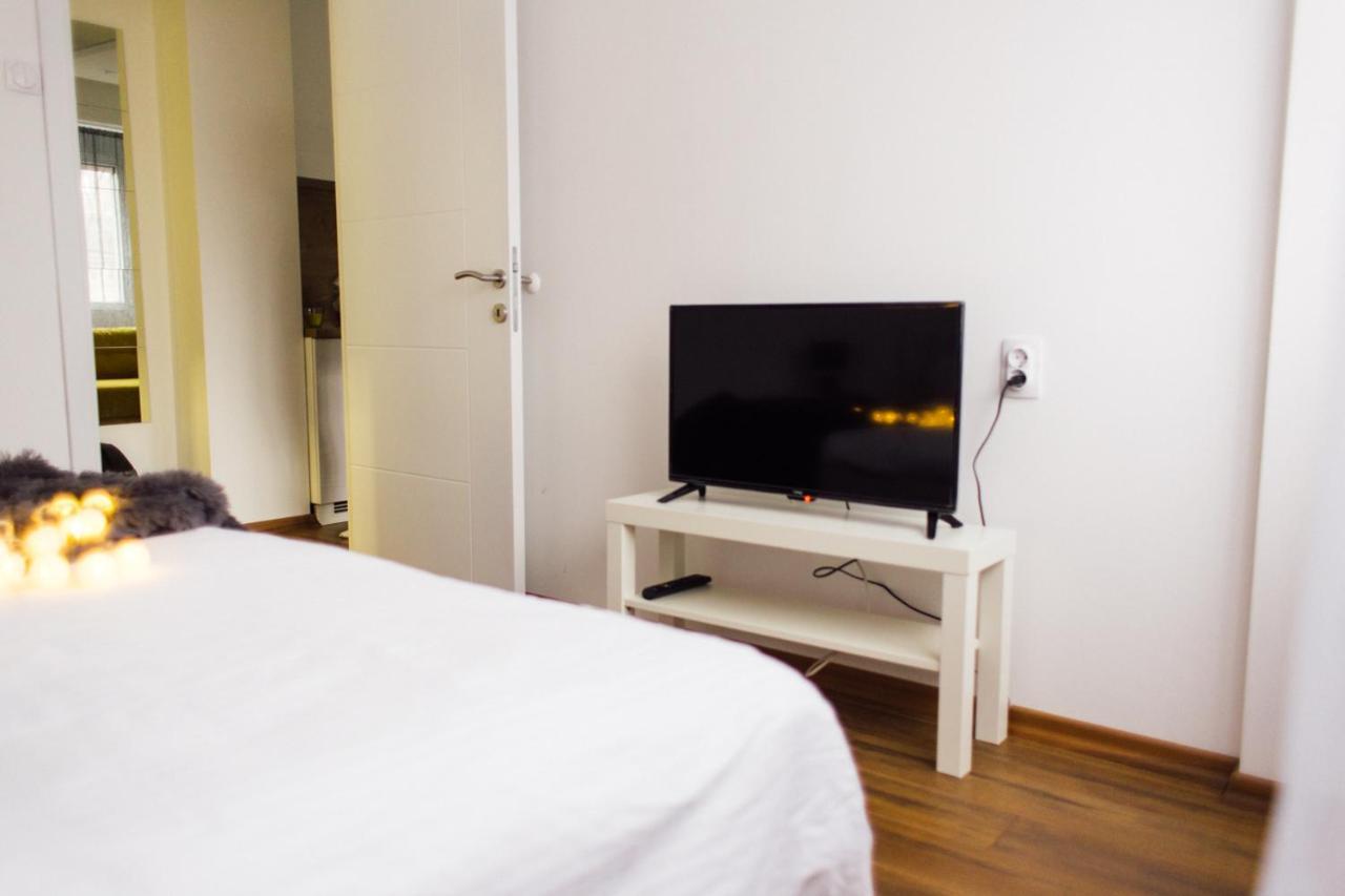 New Center Apartments Ni Dış mekan fotoğraf